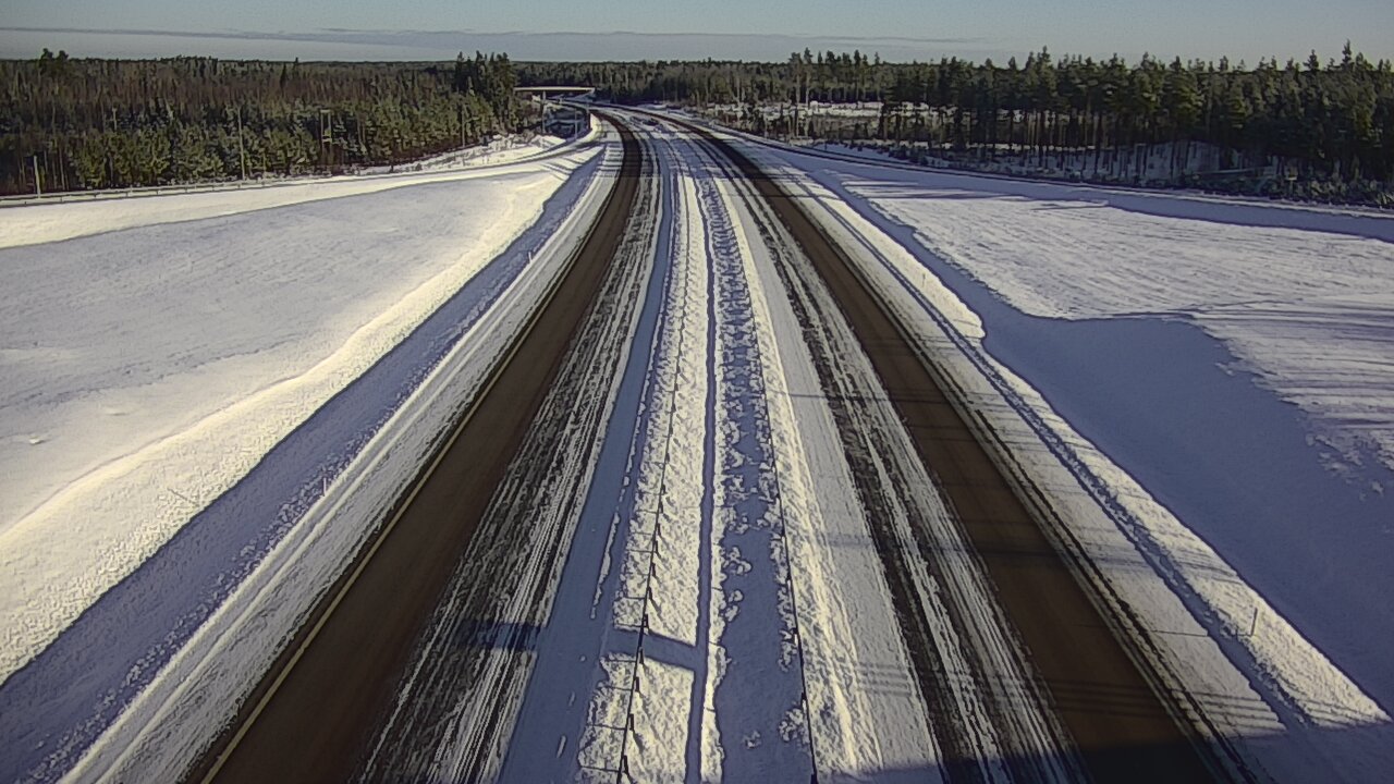 Weather Camera Image Väg 7 Vederlax, Saarasjärvi, Virolahti, Kymenlaakso