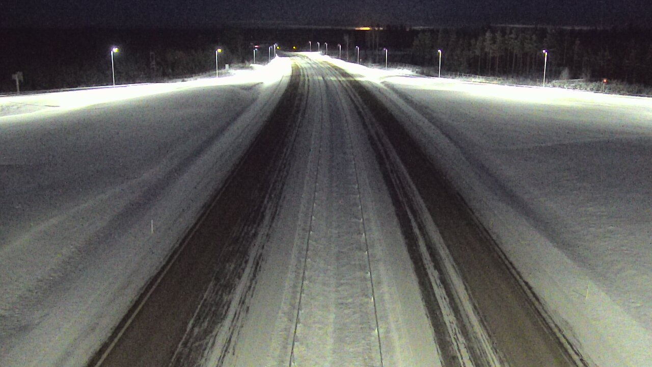 Weather Camera Image Väg 7 Vederlax, Saarasjärvi, Virolahti, Kymenlaakso