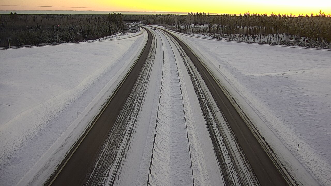 Weather Camera Image Väg 7 Vederlax, Saarasjärvi, Virolahti, Kymenlaakso