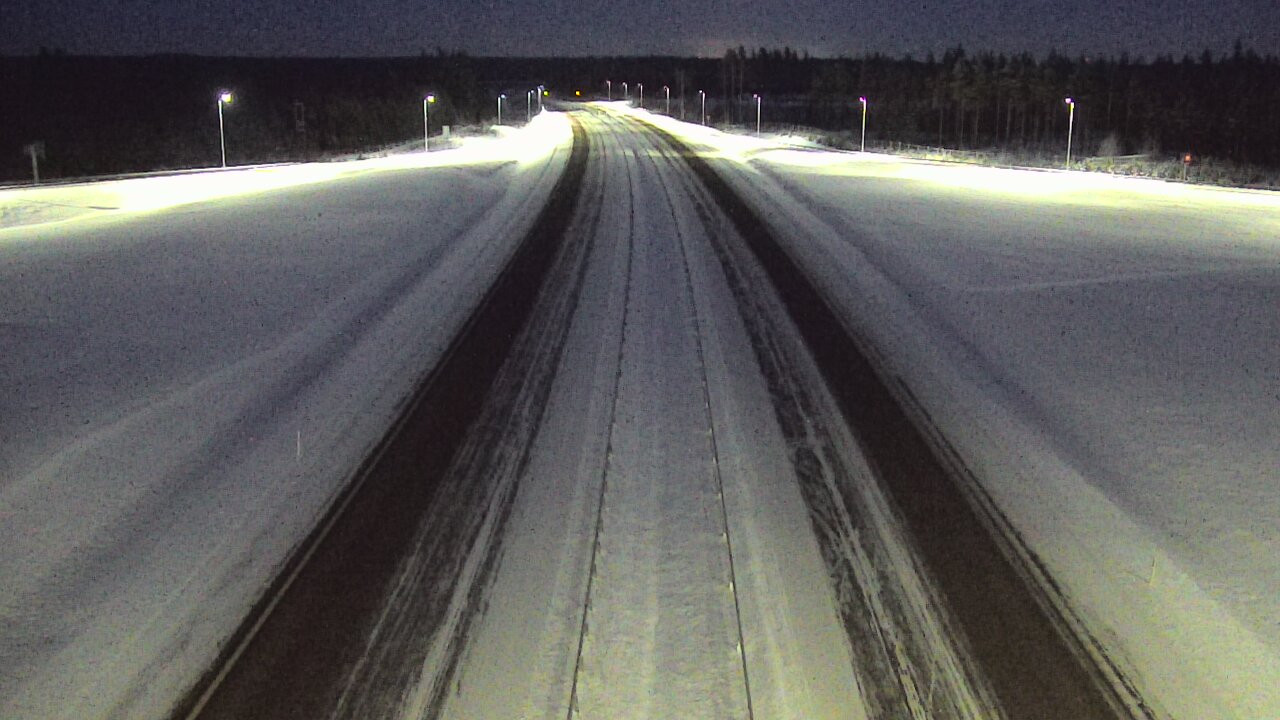 Weather Camera Image Väg 7 Vederlax, Saarasjärvi, Virolahti, Kymenlaakso