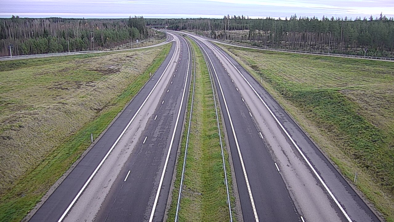 Weather Camera Image Väg 7 Vederlax, Saarasjärvi, Virolahti, Kymenlaakso