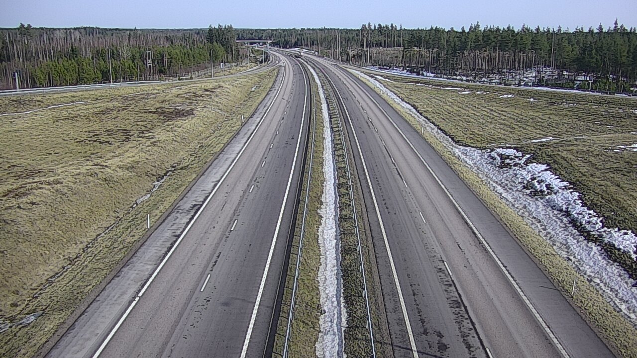 Weather Camera Image Väg 7 Vederlax, Saarasjärvi, Virolahti, Kymenlaakso