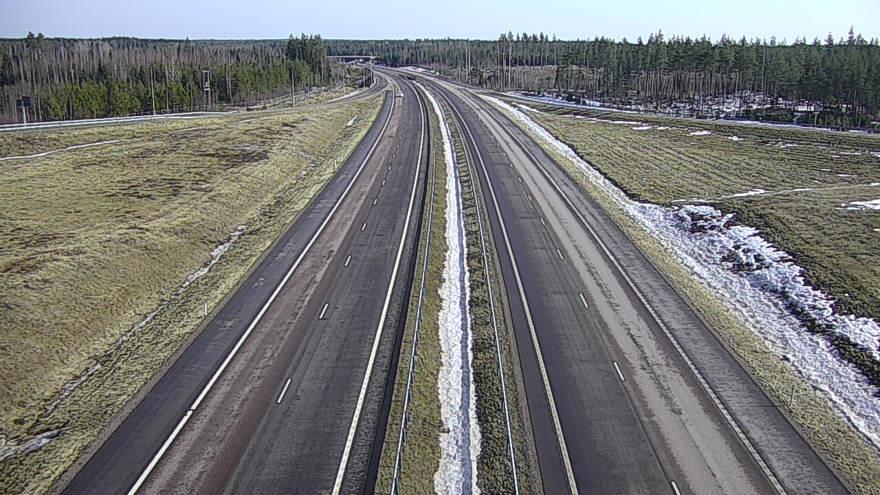 Weather Camera Image Väg 7 Vederlax, Saarasjärvi, Virolahti, Kymenlaakso