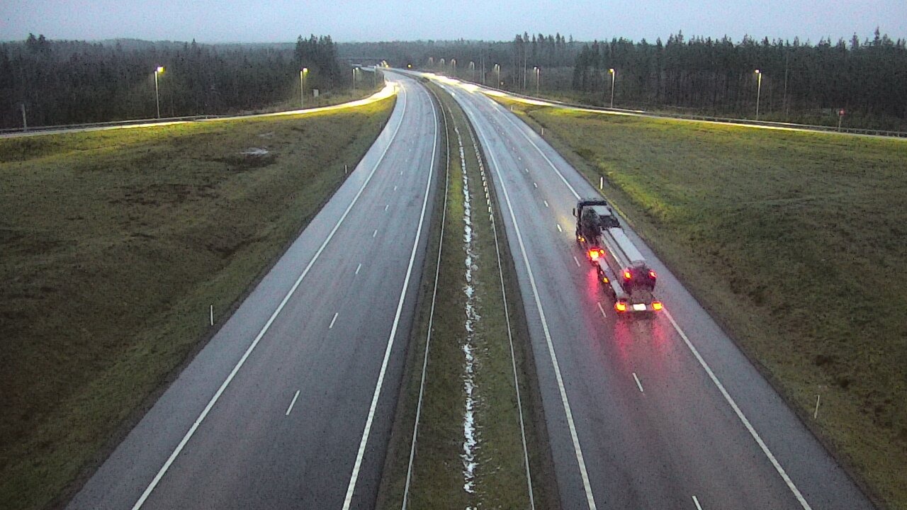 Weather Camera Image Väg 7 Vederlax, Saarasjärvi, Virolahti, Kymenlaakso