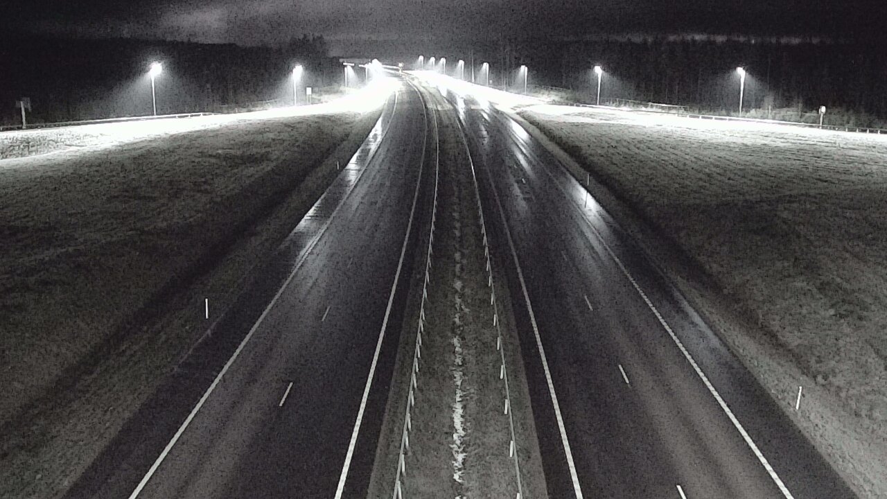 Weather Camera Image Väg 7 Vederlax, Saarasjärvi, Virolahti, Kymenlaakso