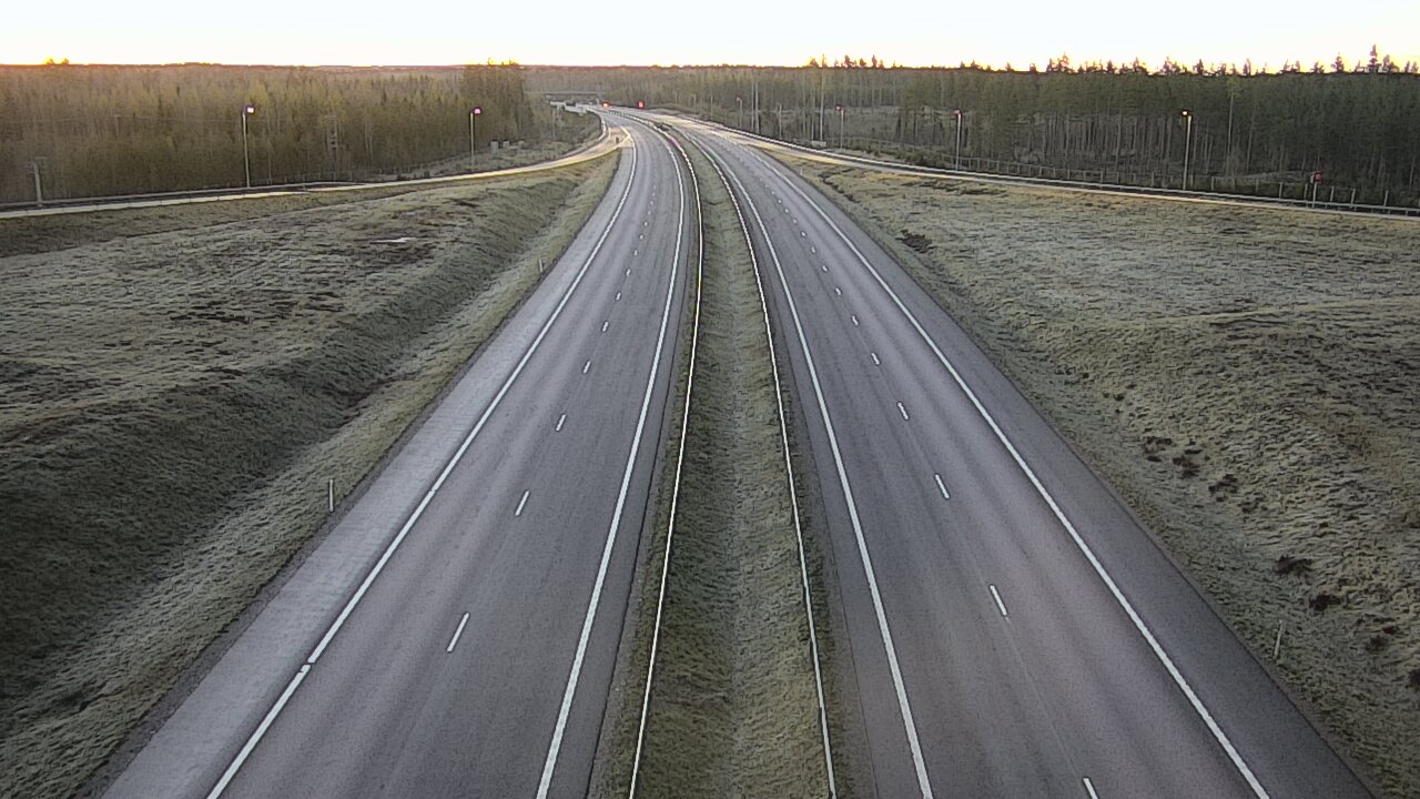 Weather Camera Image Road 7 Virolahti, Saarasjärvi, Virolahti, Kymenlaakso