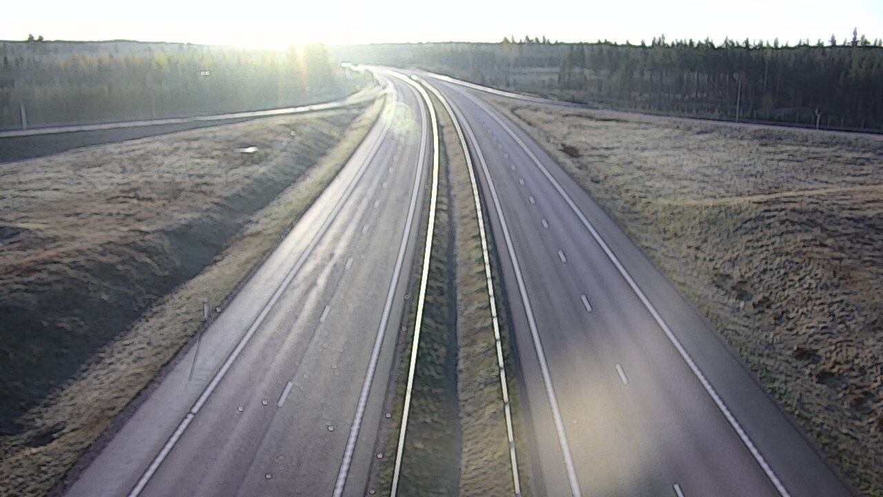 Weather Camera Image Väg 7 Vederlax, Saarasjärvi, Virolahti, Kymenlaakso