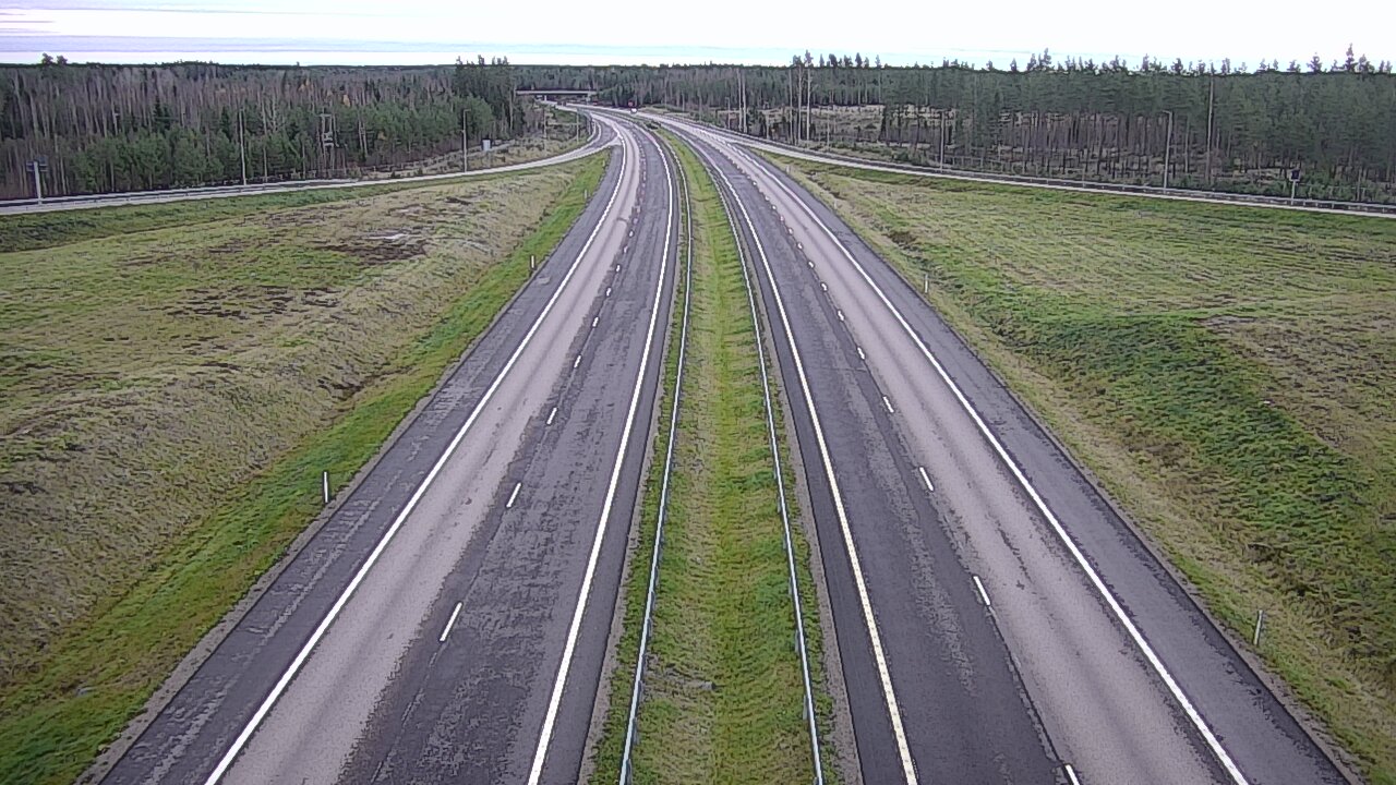 Weather Camera Image Väg 7 Vederlax, Saarasjärvi, Virolahti, Kymenlaakso