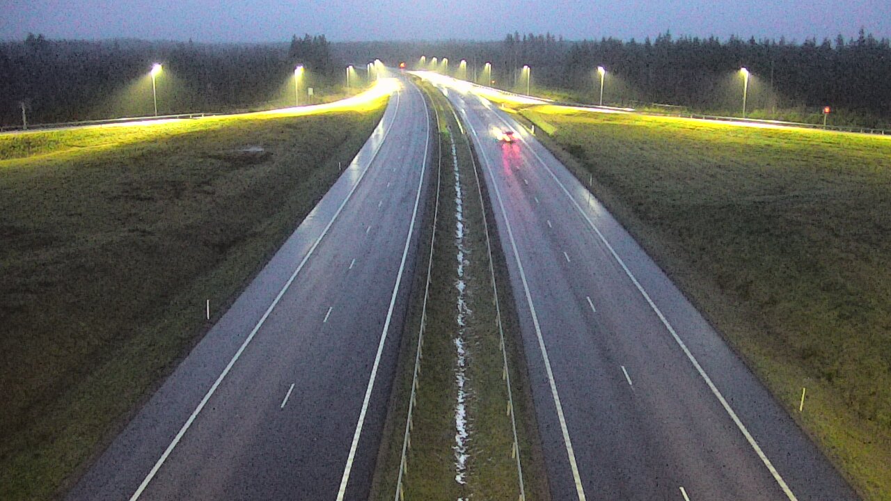 Weather Camera Image Väg 7 Vederlax, Saarasjärvi, Virolahti, Kymenlaakso
