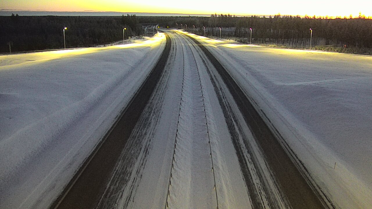 Weather Camera Image Väg 7 Vederlax, Saarasjärvi, Virolahti, Kymenlaakso