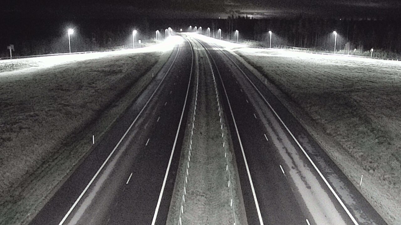 Weather Camera Image Väg 7 Vederlax, Saarasjärvi, Virolahti, Kymenlaakso