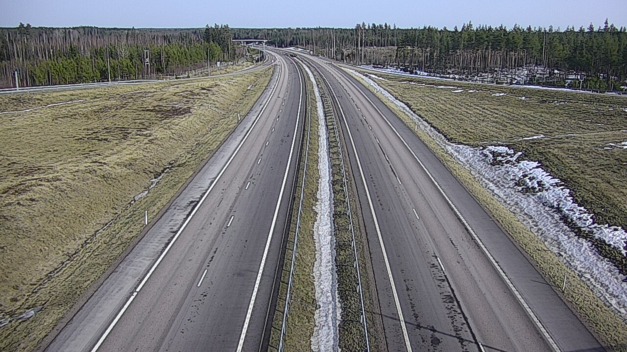Weather Camera Image Väg 7 Vederlax, Saarasjärvi, Virolahti, Kymenlaakso
