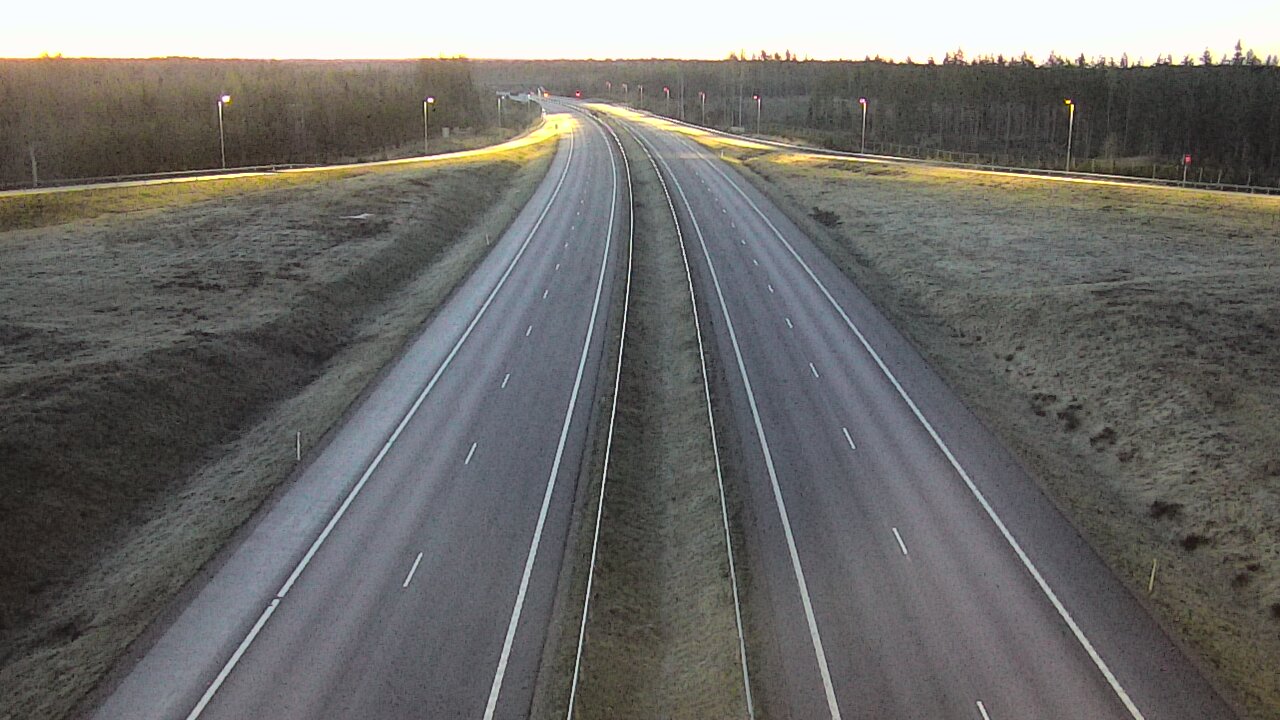 Weather Camera Image Road 7 Virolahti, Saarasjärvi, Virolahti, Kymenlaakso
