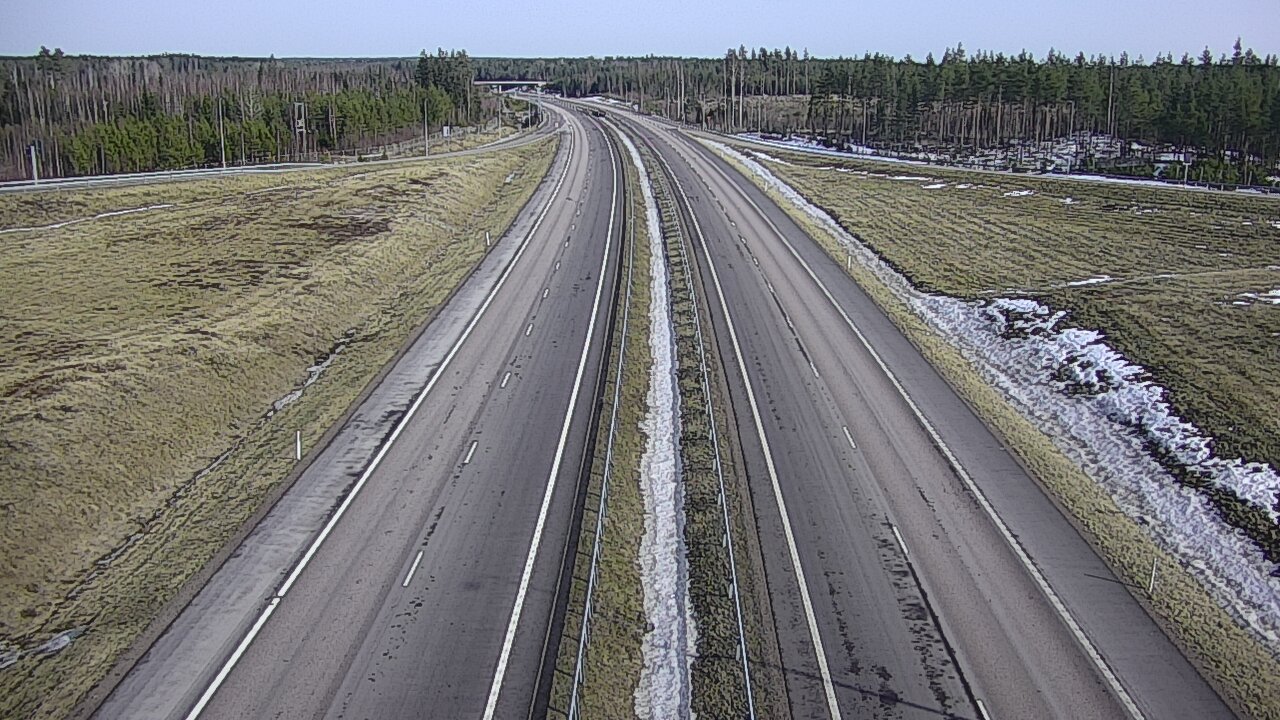 Weather Camera Image Väg 7 Vederlax, Saarasjärvi, Virolahti, Kymenlaakso