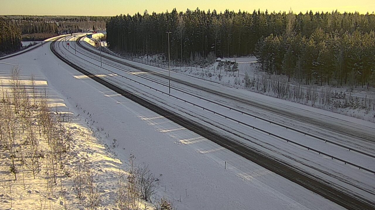 Weather Camera Image Road 7 Virolahti, Vaalimaa, Lappeenrannantie, Virolahti, Kymenlaakso