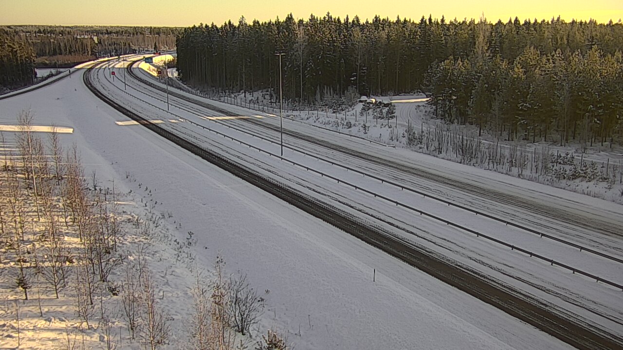 Weather Camera Image Road 7 Virolahti, Vaalimaa, Lappeenrannantie, Virolahti, Kymenlaakso