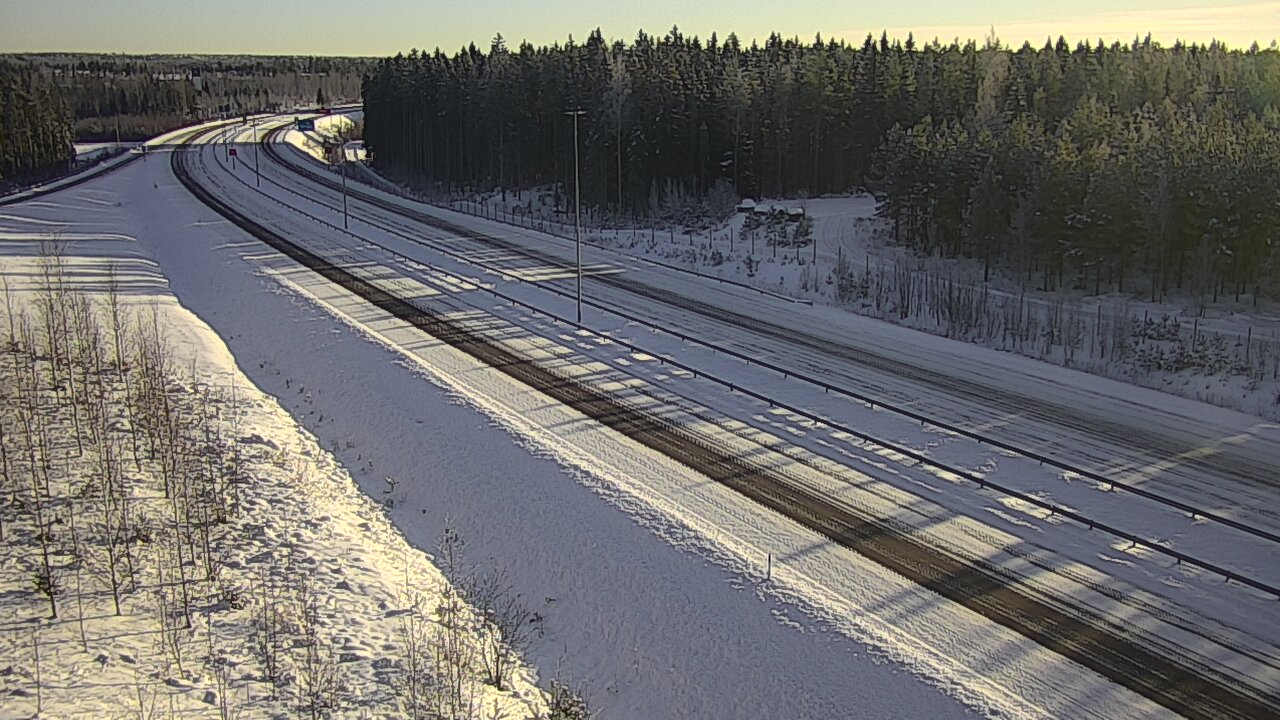 Weather Camera Image Road 7 Virolahti, Vaalimaa, Lappeenrannantie, Virolahti, Kymenlaakso