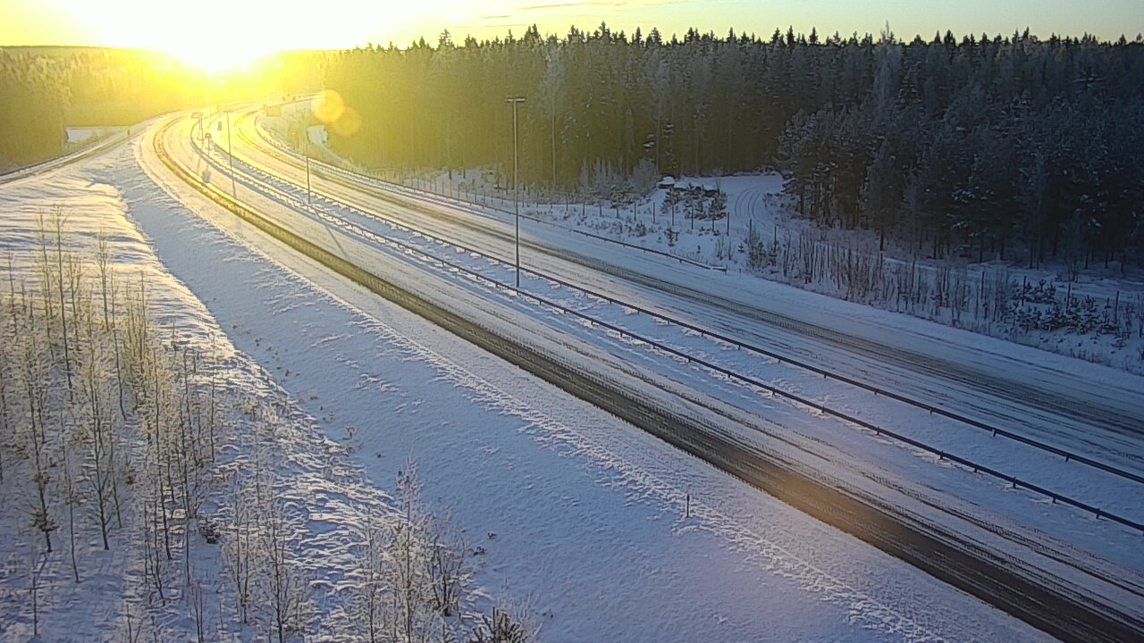 Weather Camera Image Road 7 Virolahti, Vaalimaa, Lappeenrannantie, Virolahti, Kymenlaakso