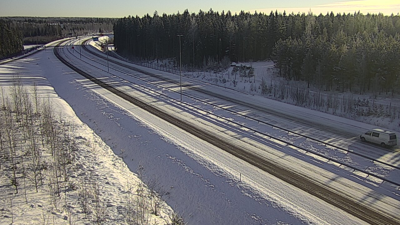 Weather Camera Image Road 7 Virolahti, Vaalimaa, Lappeenrannantie, Virolahti, Kymenlaakso