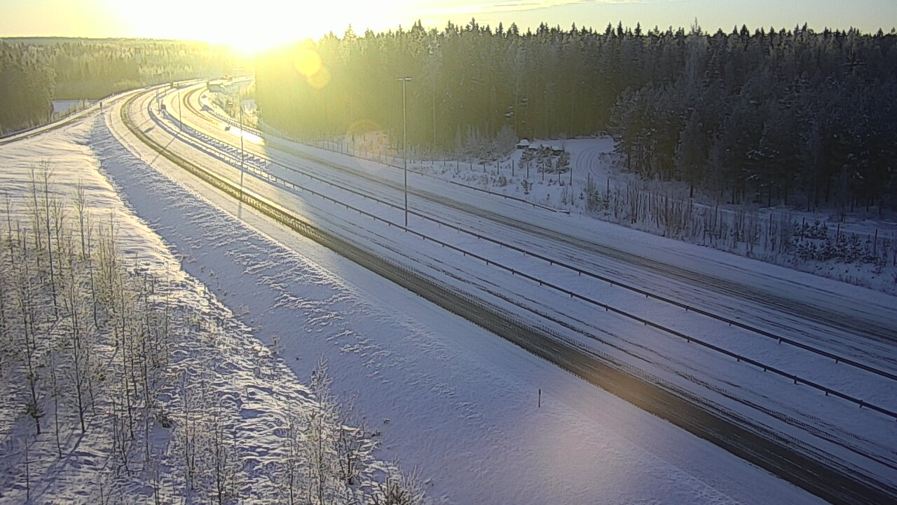 Weather Camera Image Road 7 Virolahti, Vaalimaa, Lappeenrannantie, Virolahti, Kymenlaakso