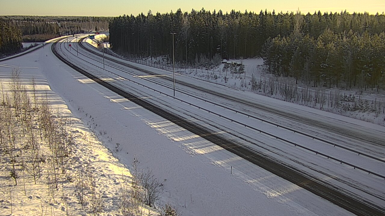 Weather Camera Image Road 7 Virolahti, Vaalimaa, Lappeenrannantie, Virolahti, Kymenlaakso