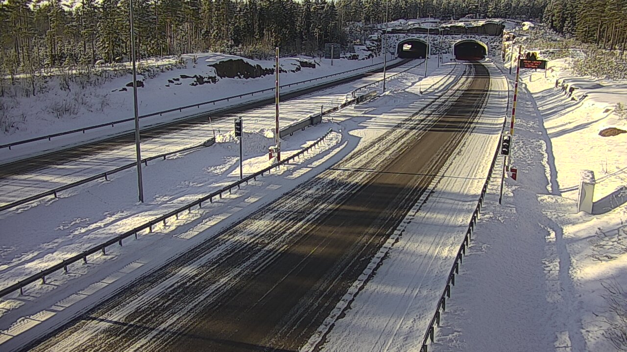Weather Camera Image Road 7 Virolahti, Vaalimaan tunneli, boom east, Virolahti, Kymenlaakso