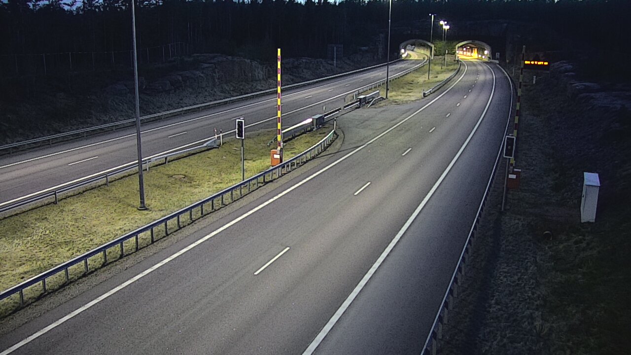 Kelikamerat Kuva Tie 7 Virolahti, Vaalimaan tunneli, puomi itä, Virolahti, Kymenlaakso