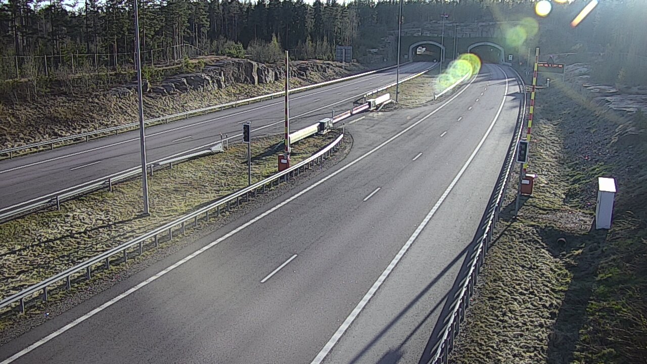 Kelikamerat Kuva Tie 7 Virolahti, Vaalimaan tunneli, puomi itä, Virolahti, Kymenlaakso