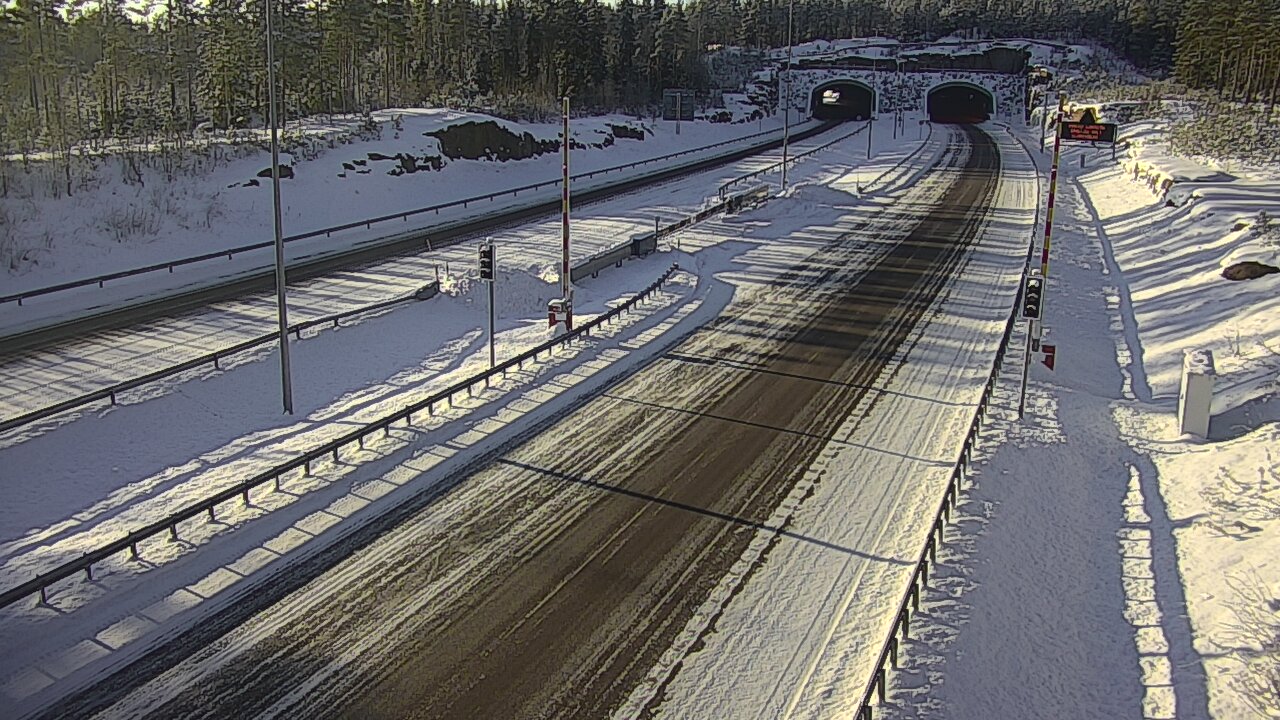 Weather Camera Image Road 7 Virolahti, Vaalimaan tunneli, boom east, Virolahti, Kymenlaakso
