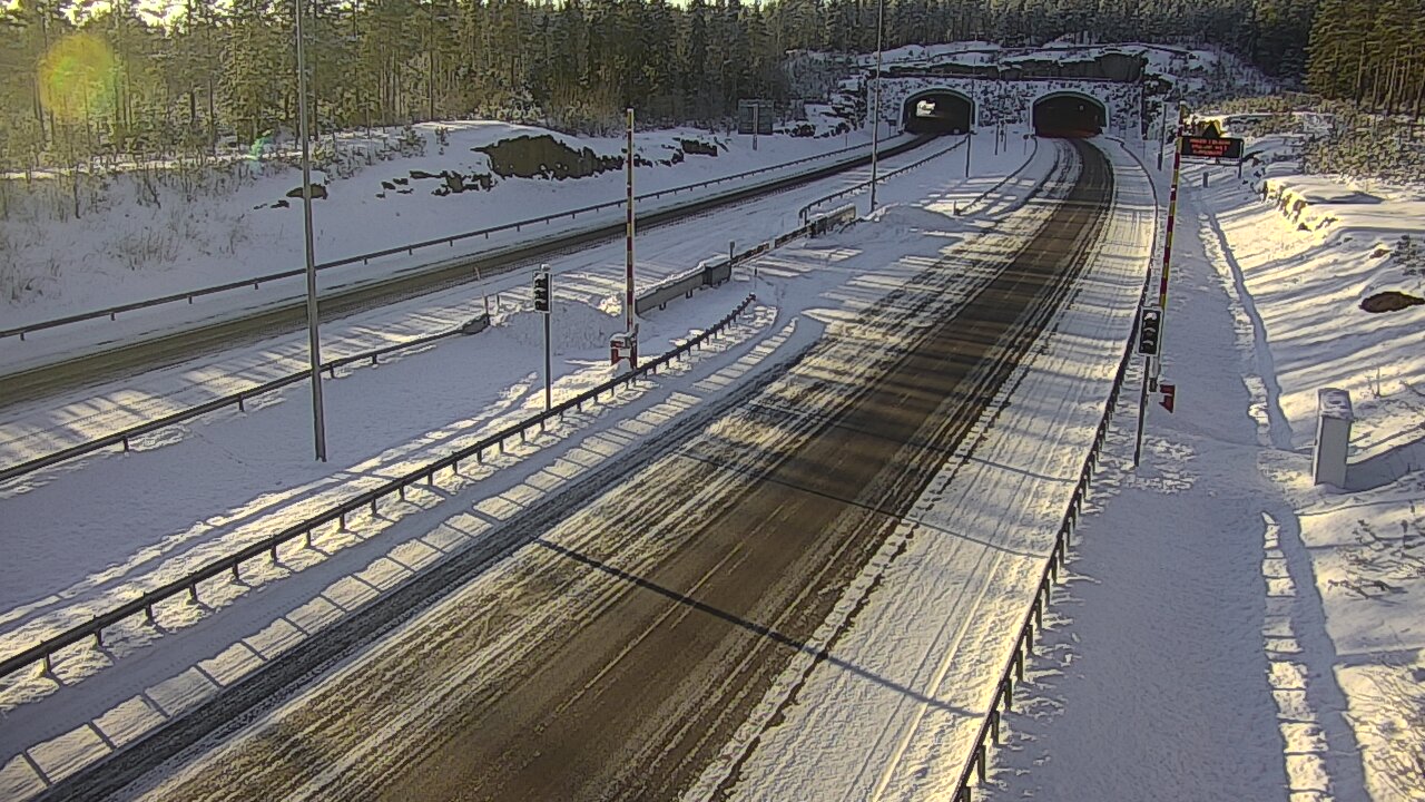Weather Camera Image Road 7 Virolahti, Vaalimaan tunneli, boom east, Virolahti, Kymenlaakso