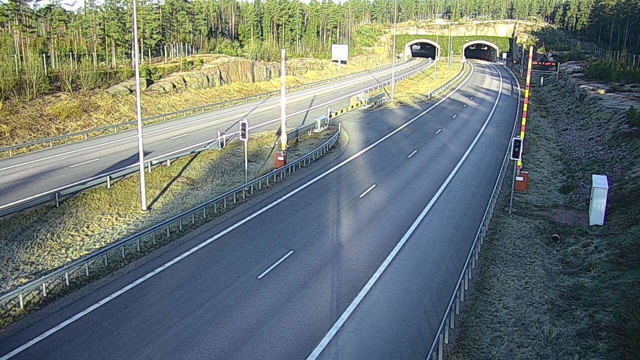 Weather Camera Image Road 7 Virolahti, Vaalimaan tunneli, boom east, Virolahti, Kymenlaakso