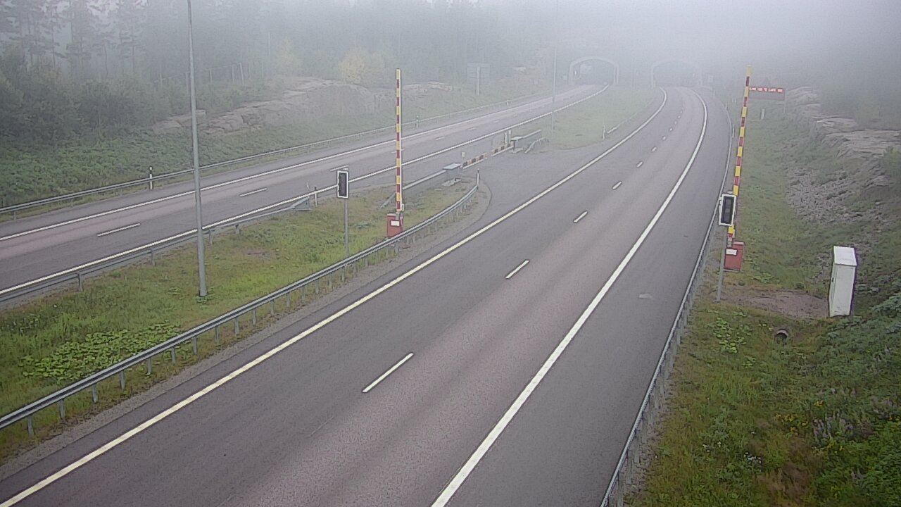 Weather Camera Image Road 7 Virolahti, Vaalimaan tunneli, boom east, Virolahti, Kymenlaakso