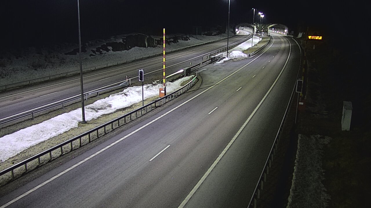 Weather Camera Image Road 7 Virolahti, Vaalimaan tunneli, boom east, Virolahti, Kymenlaakso