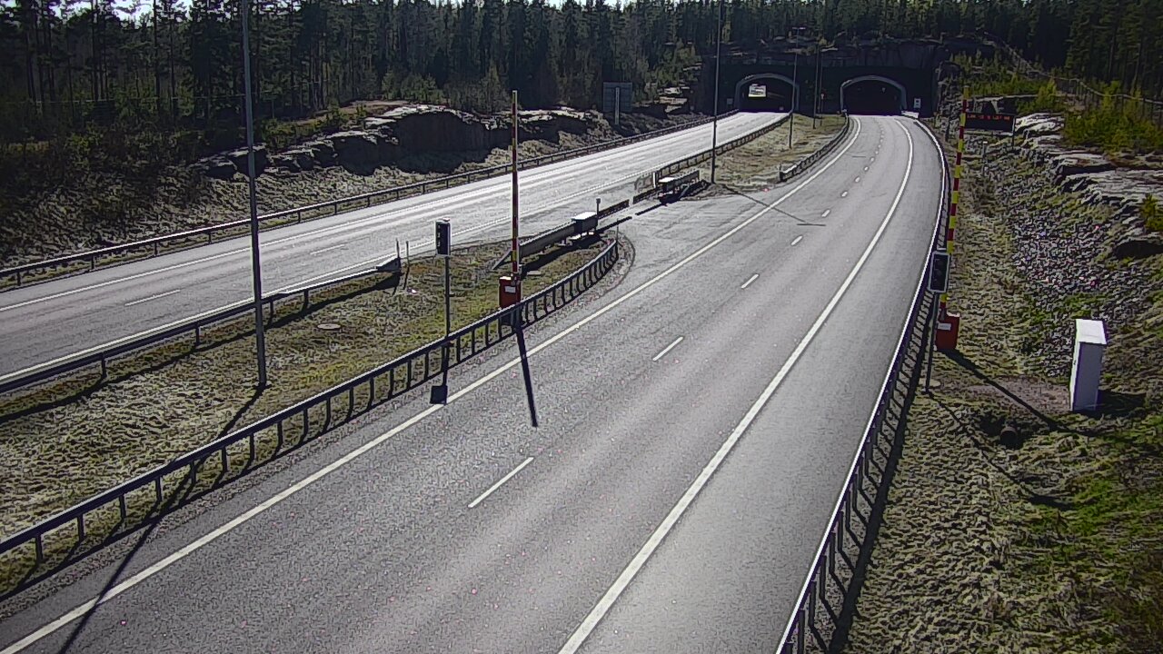 Kelikamerat Kuva Tie 7 Virolahti, Vaalimaan tunneli, puomi itä, Virolahti, Kymenlaakso