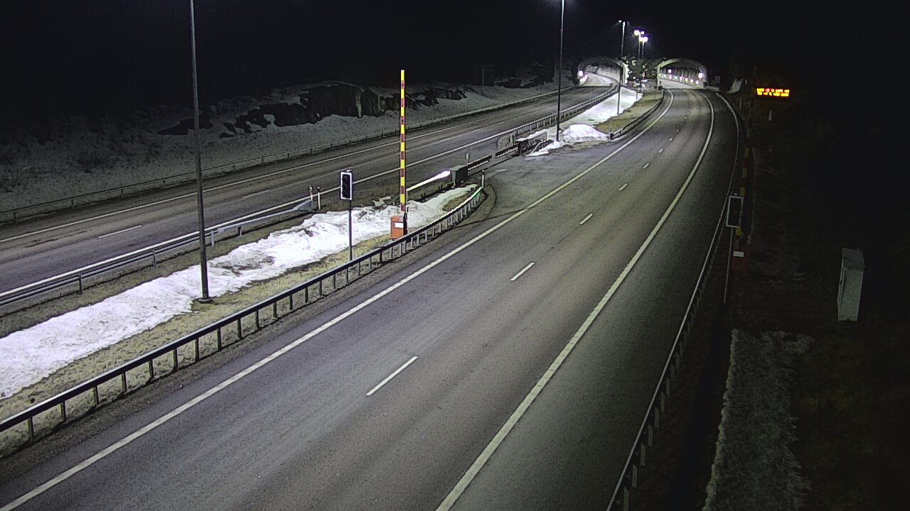 Weather Camera Image Road 7 Virolahti, Vaalimaan tunneli, boom east, Virolahti, Kymenlaakso