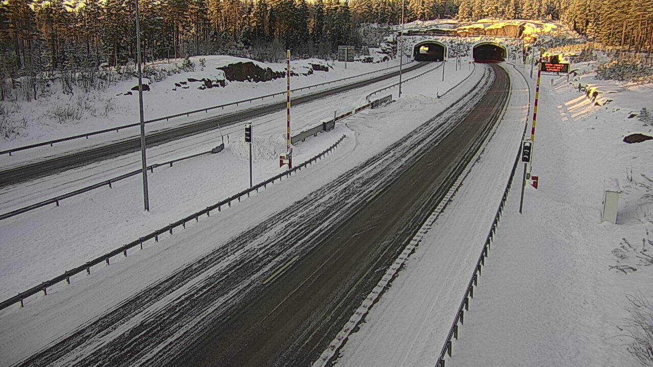 Weather Camera Image Road 7 Virolahti, Vaalimaan tunneli, boom east, Virolahti, Kymenlaakso