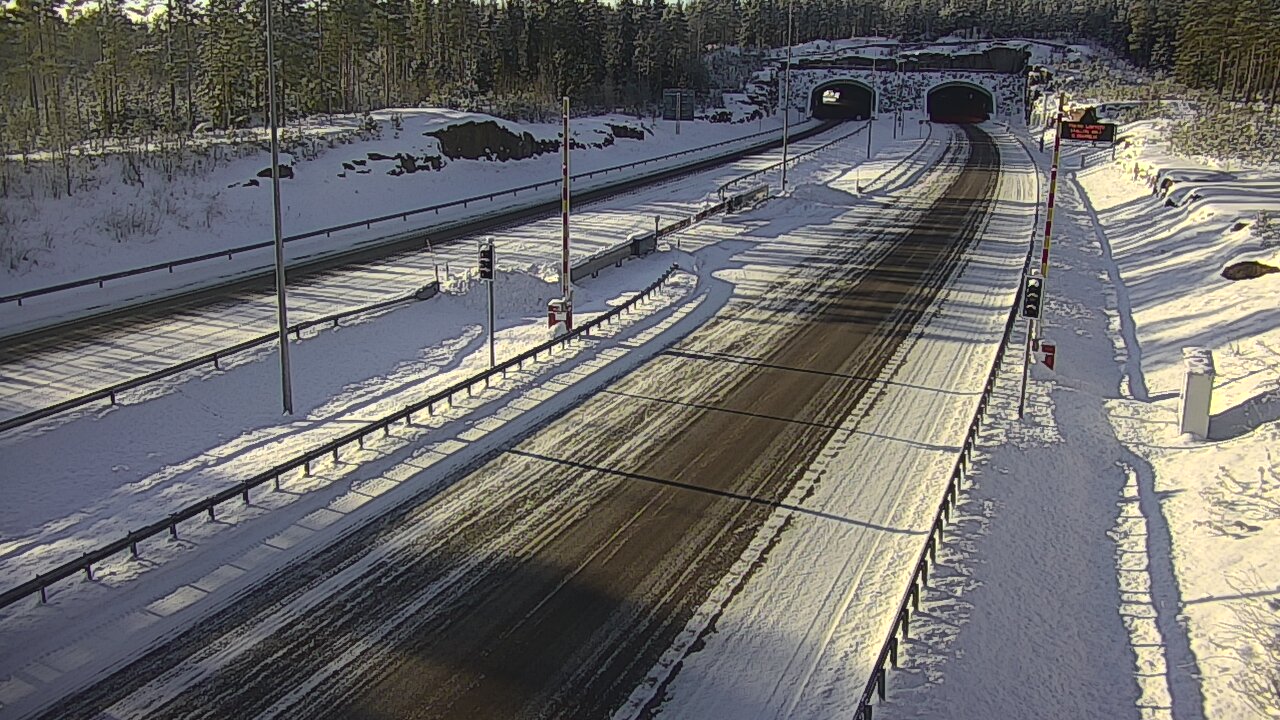 Weather Camera Image Road 7 Virolahti, Vaalimaan tunneli, boom east, Virolahti, Kymenlaakso
