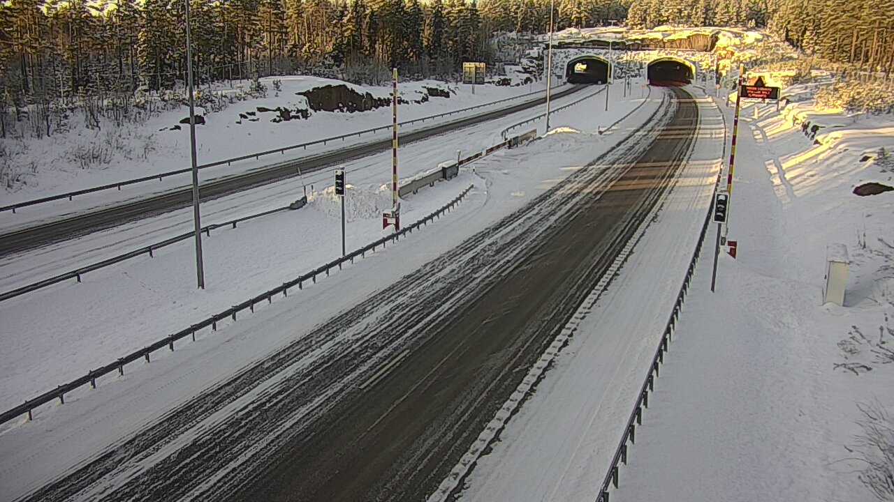 Weather Camera Image Road 7 Virolahti, Vaalimaan tunneli, boom east, Virolahti, Kymenlaakso