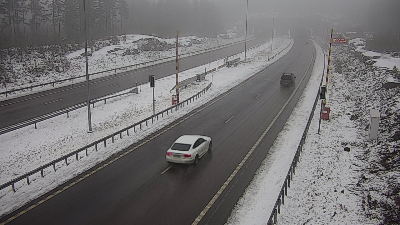 Weather Camera Image Väg 7 Vederlax, Vaalimaan tunneli, bom öst, Virolahti, Kymenlaakso