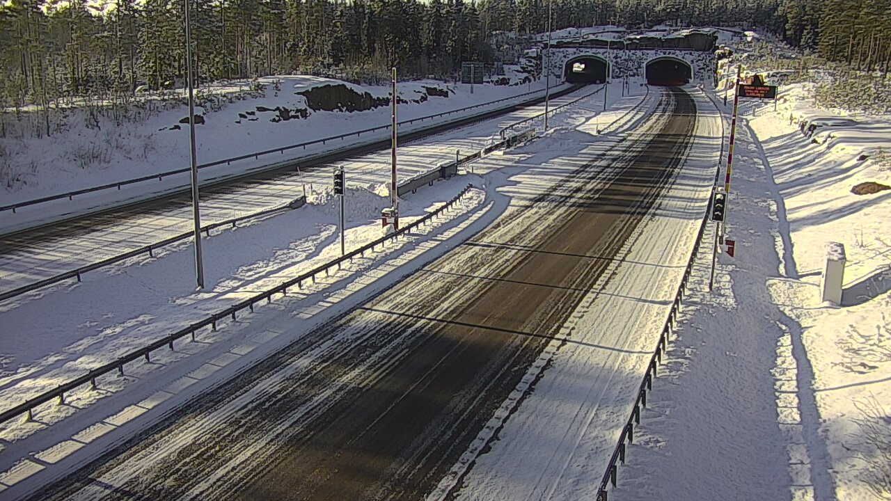 Weather Camera Image Road 7 Virolahti, Vaalimaan tunneli, boom east, Virolahti, Kymenlaakso