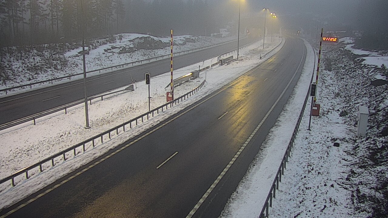 Weather Camera Image Väg 7 Vederlax, Vaalimaan tunneli, bom öst, Virolahti, Kymenlaakso