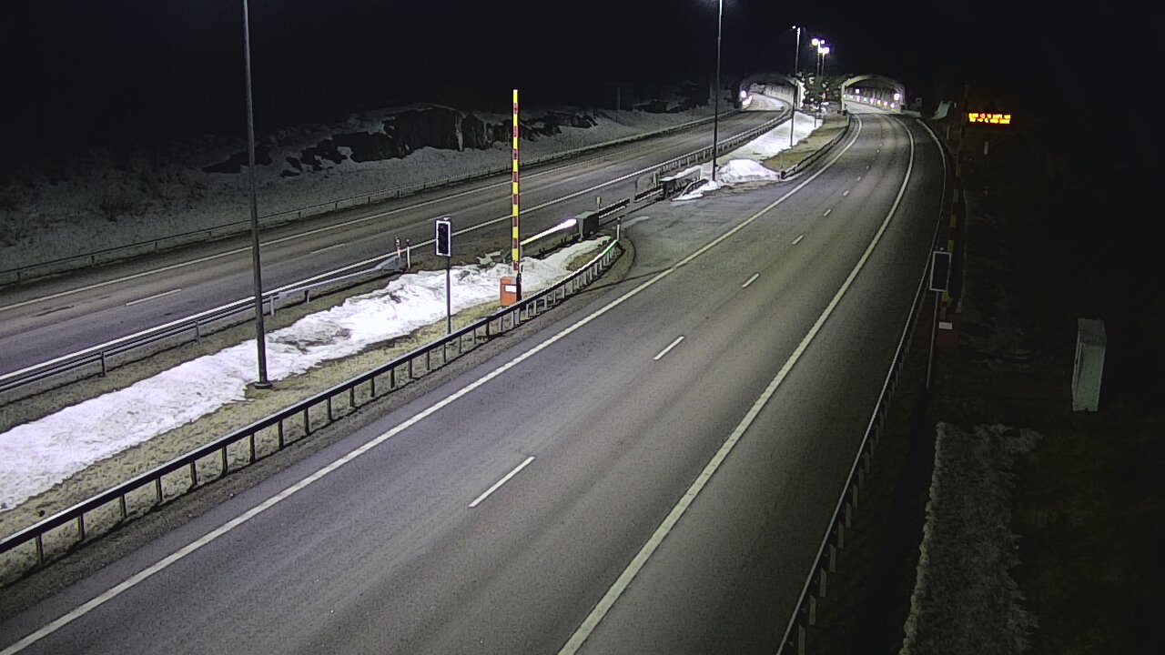 Weather Camera Image Road 7 Virolahti, Vaalimaan tunneli, boom east, Virolahti, Kymenlaakso