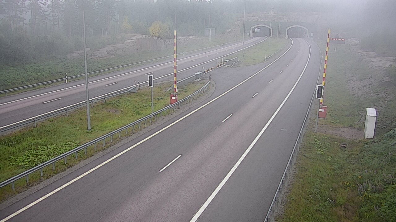 Weather Camera Image Road 7 Virolahti, Vaalimaan tunneli, boom east, Virolahti, Kymenlaakso