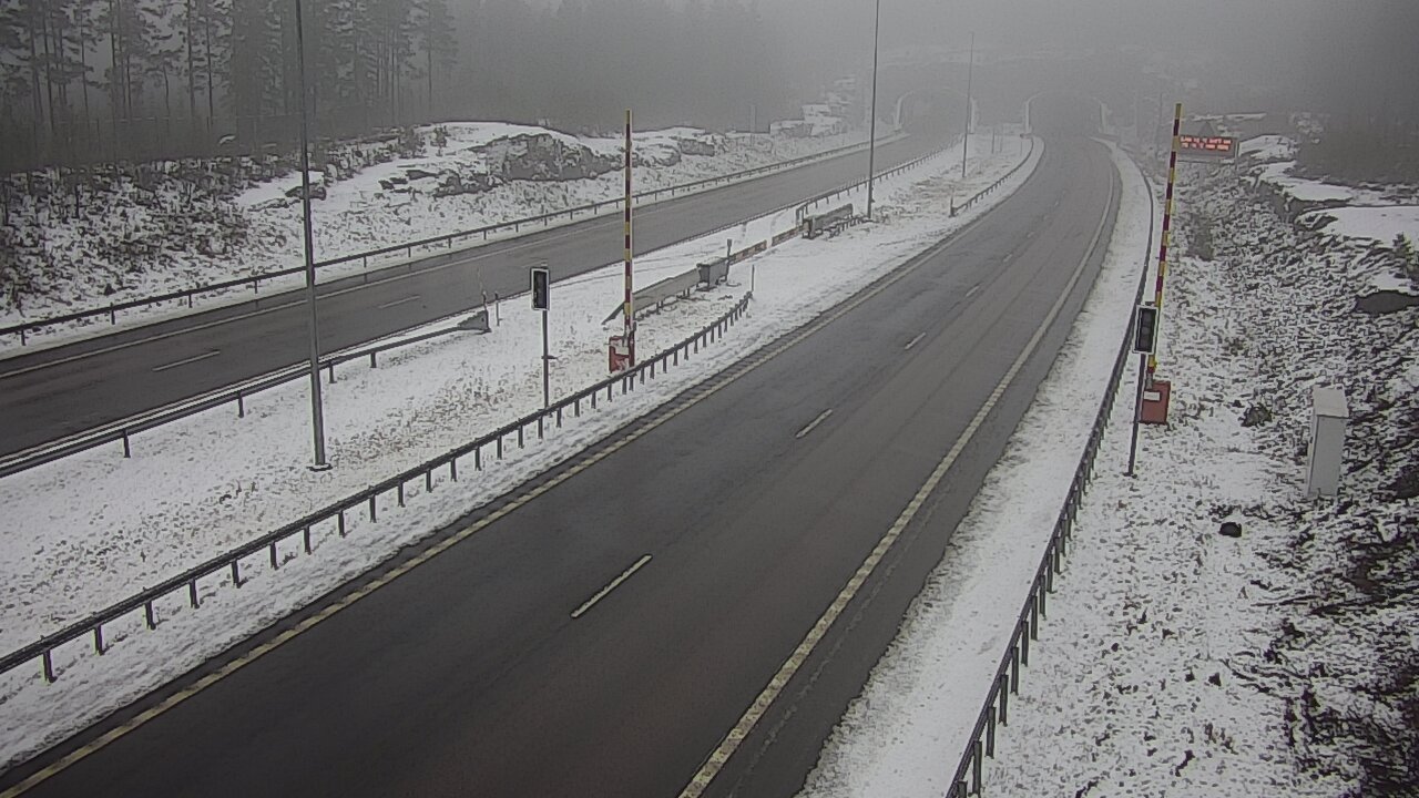 Weather Camera Image Väg 7 Vederlax, Vaalimaan tunneli, bom öst, Virolahti, Kymenlaakso