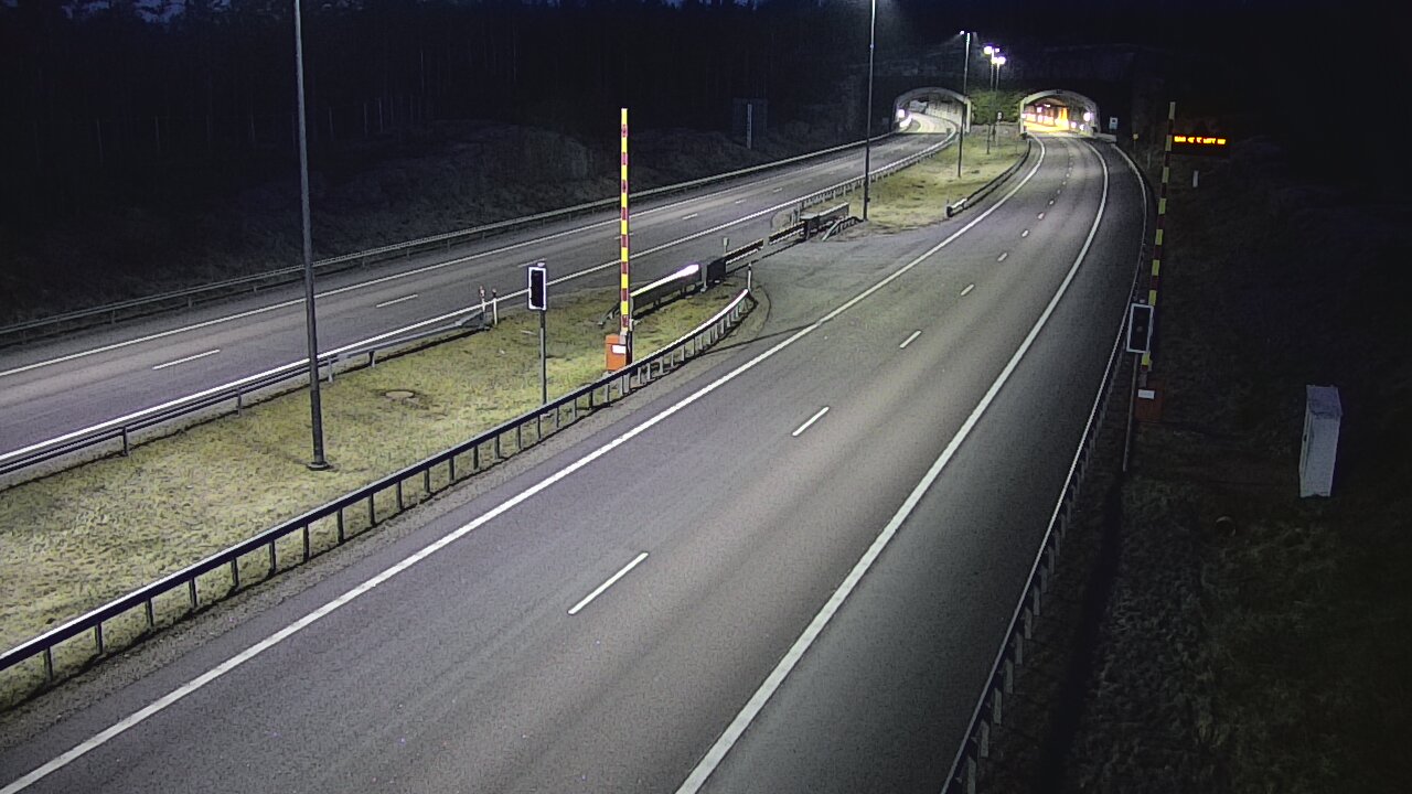 Weather Camera Image Väg 7 Vederlax, Vaalimaan tunneli, bom öst, Virolahti, Kymenlaakso
