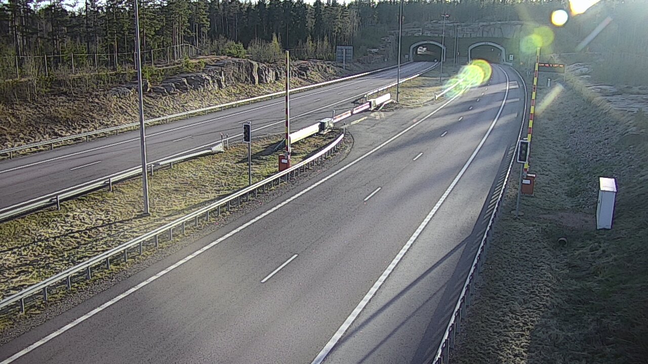 Kelikamerat Kuva Tie 7 Virolahti, Vaalimaan tunneli, puomi itä, Virolahti, Kymenlaakso