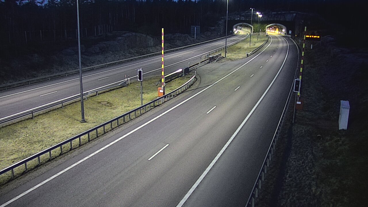 Weather Camera Image Väg 7 Vederlax, Vaalimaan tunneli, bom öst, Virolahti, Kymenlaakso