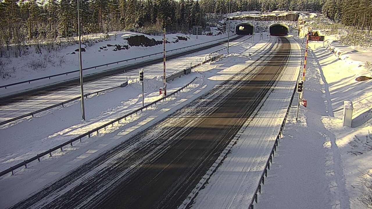 Weather Camera Image Road 7 Virolahti, Vaalimaan tunneli, boom east, Virolahti, Kymenlaakso