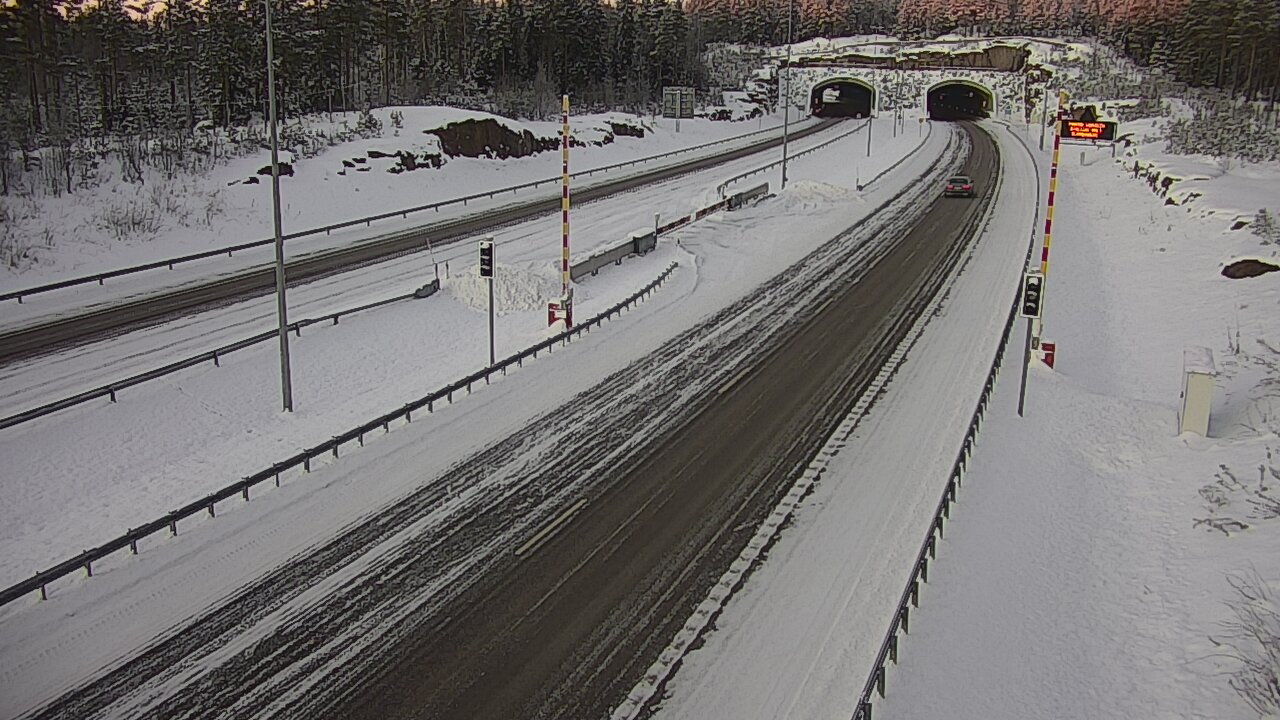 Kelikamerat Kuva Tie 7 Virolahti, Vaalimaan tunneli, puomi itä, Virolahti, Kymenlaakso