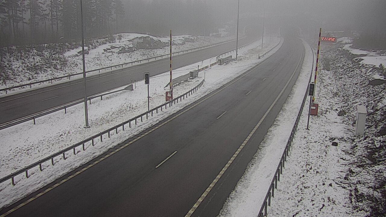 Weather Camera Image Väg 7 Vederlax, Vaalimaan tunneli, bom öst, Virolahti, Kymenlaakso